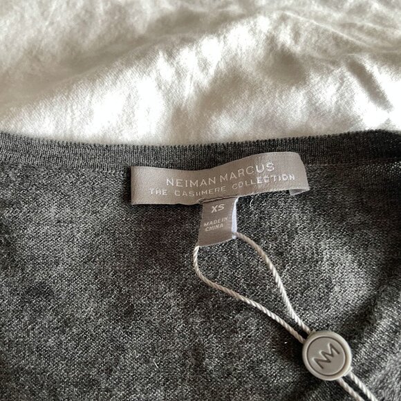 Neiman Marcus Cashmere Collection Cashmere Superfine Crewneck Top, XS/P - Picture 5 of 11